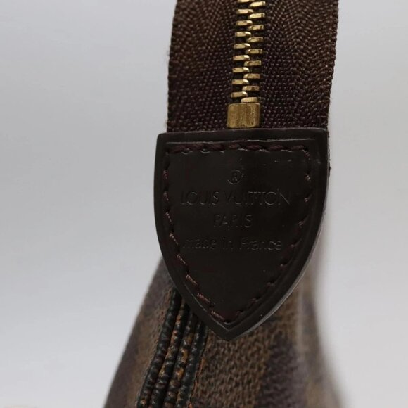 LOUIS VUITTON Damier Ebene Poche Toilette 26 Pouch - Picture 14 of 16